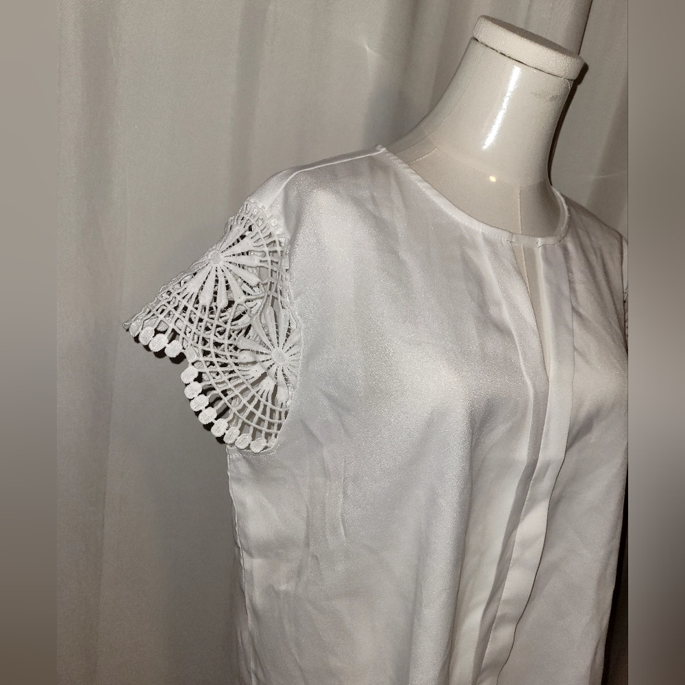 Blouse - Picture 7 of 8